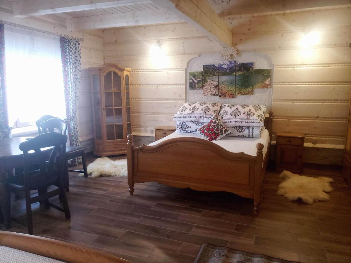 U Huraja Groń Exteriör bild