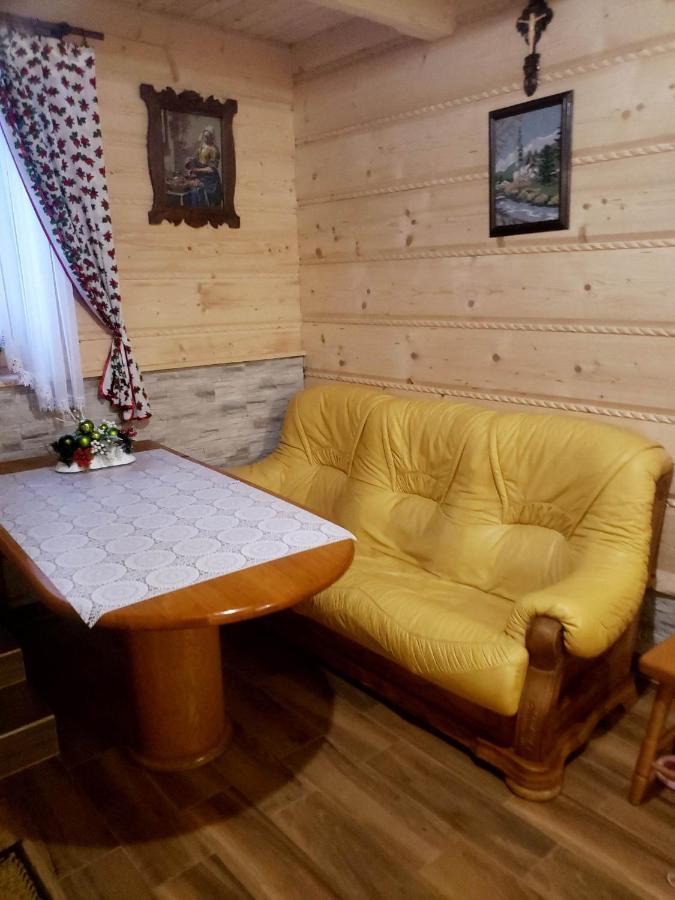 U Huraja Groń Exteriör bild